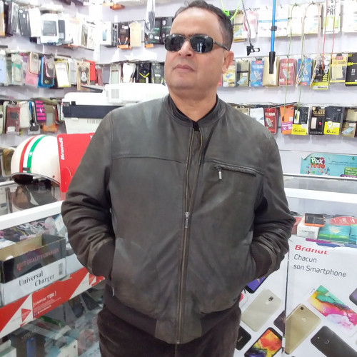 Pas-de-chance, 58 Jahre, Alger