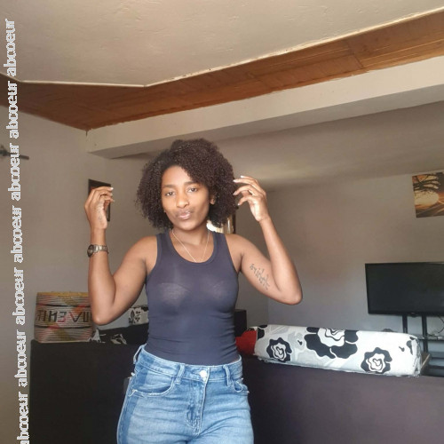 Natharobi, 33 ans, Antananarivo