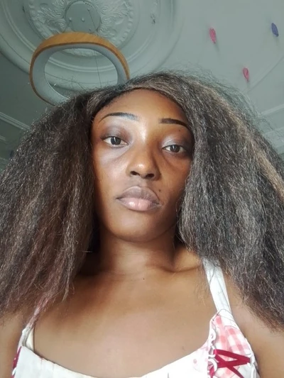 Sariette02, 28 años, Douala
