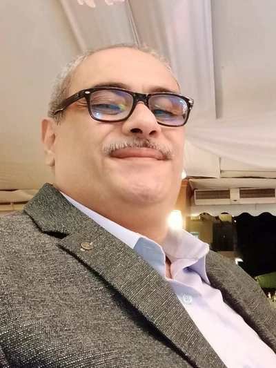 DARCH, 56 ani, Cairo