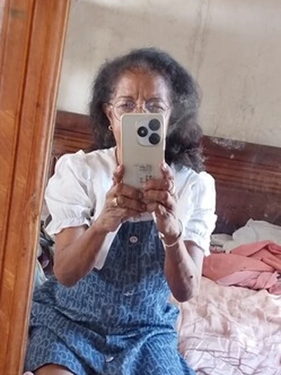 Rezozy, 64 años, Antananarivo
